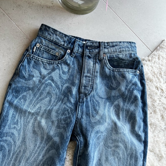 Stylish Jeans with print - Picture 4 of 6